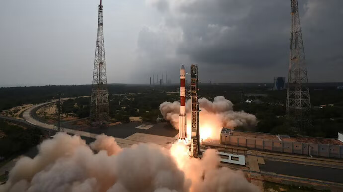 ISRO’s PSLV-C62 Launch of EOS-N1, 15 Co-passengers Faces Third-Stage Anomaly