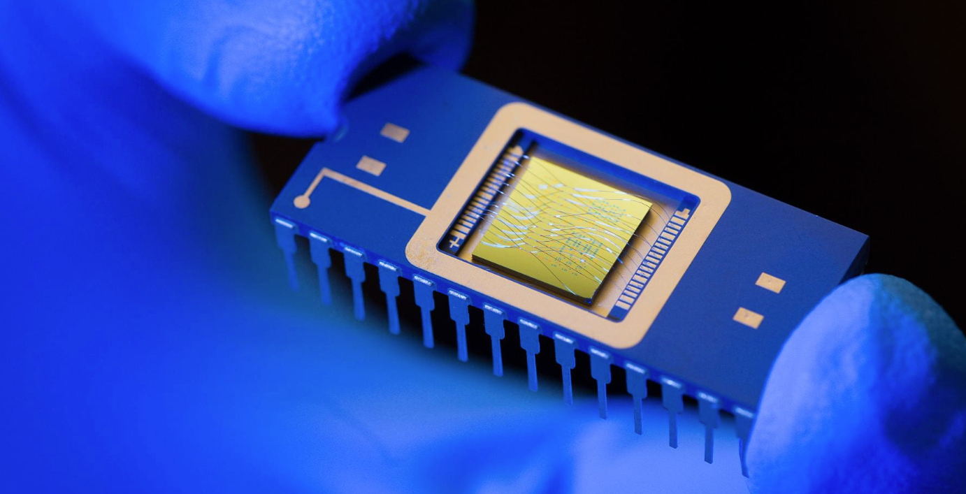Novel Eco-Friendly Photodetector