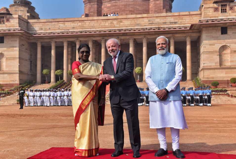 West Bengal CM’s absence at President Murmu’s reception raises Blue Book protocol issue