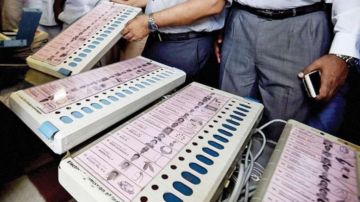 Election Commission Conducts First EVM–VVPAT Randomisation