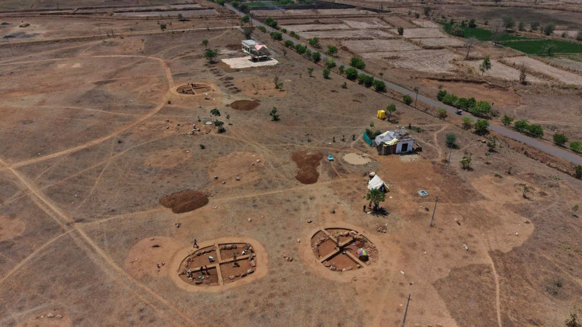 Virli Khandar Megalithic Site, Maharashtra
