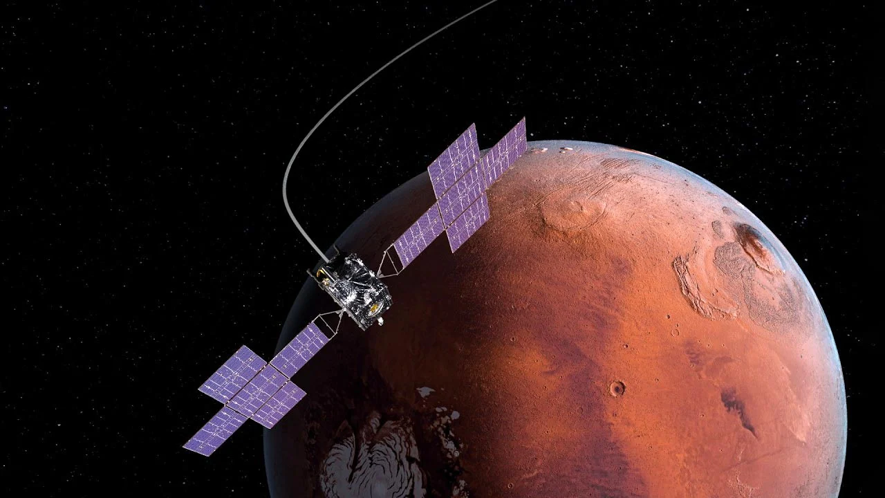 NASA’s Psyche Spacecraft Captures Rare Crescent Mars View