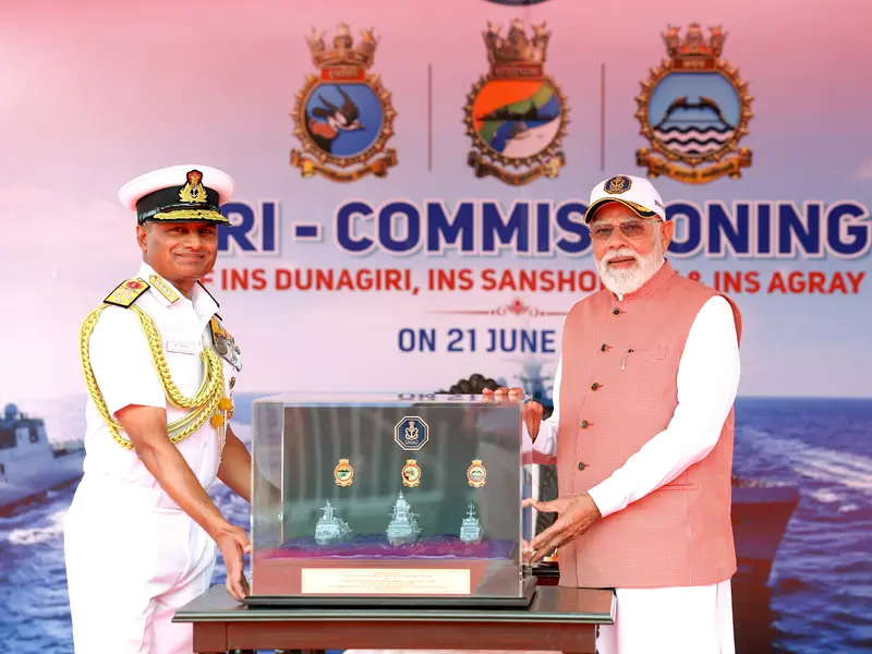 PM Addresses Tri-Commissioning of INS Agray, INS Dunagiri, INS Sanshodhak
