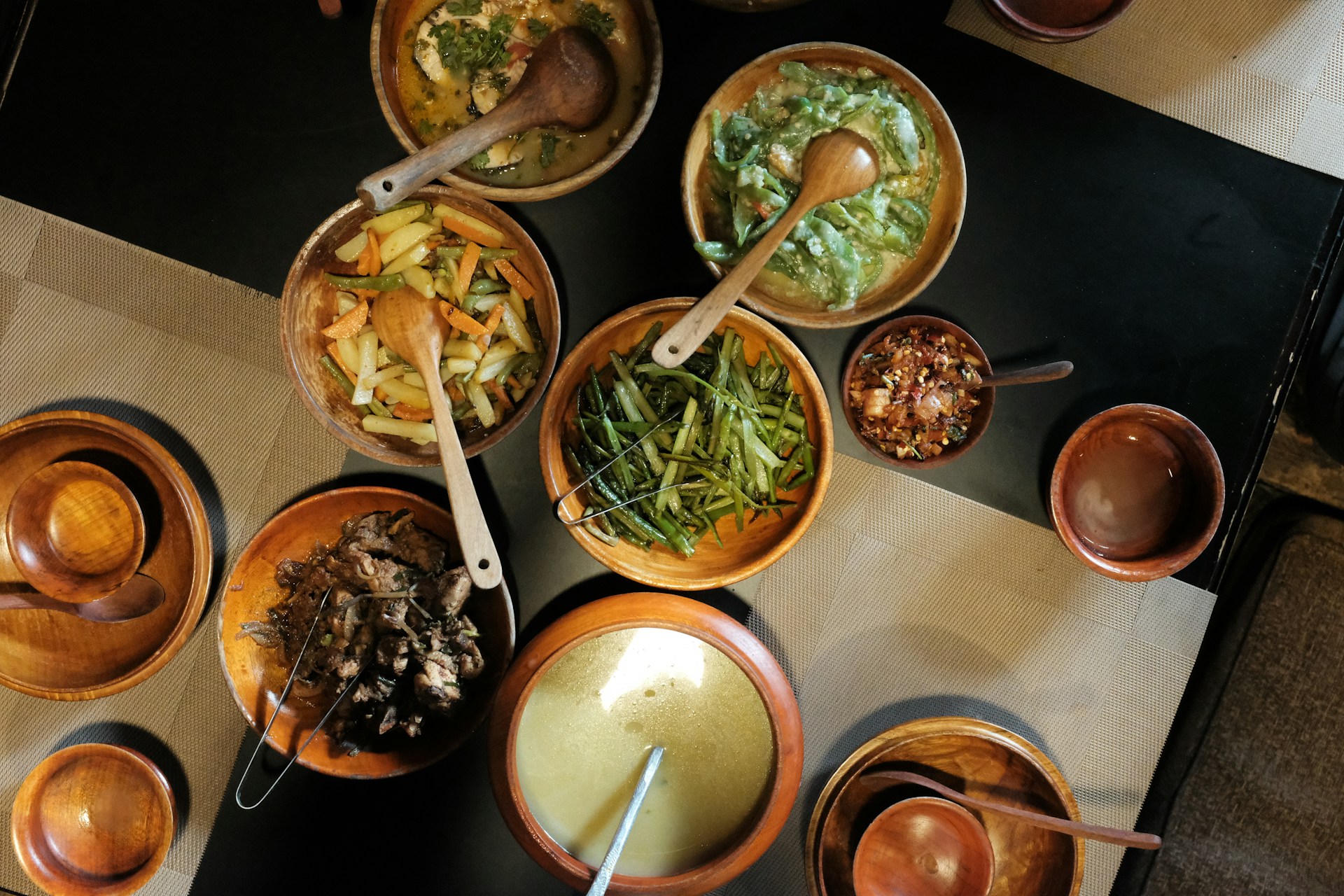 Study of eight tribal communities maps diet influences on gut bacteria