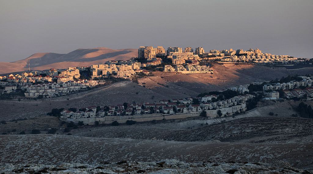 United Kingdom Bans Imports from Israeli Settlements